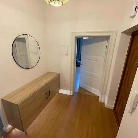 Apartament Wybickiego *