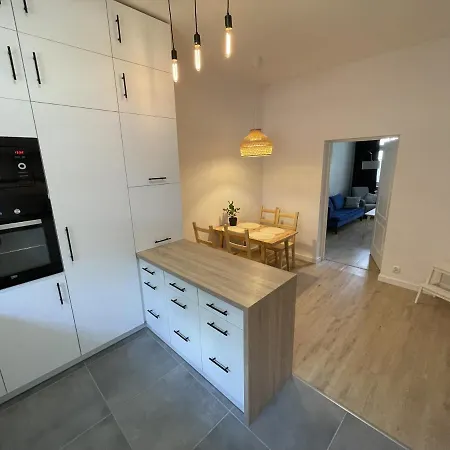 公寓 Apartament Wybickiego *